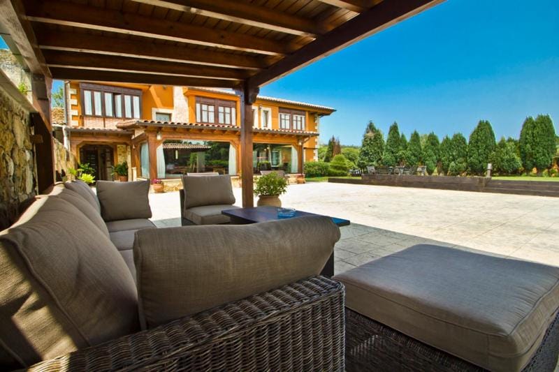 Hospedaje Granada Bed and Breakfast in Western coast of Cantabria