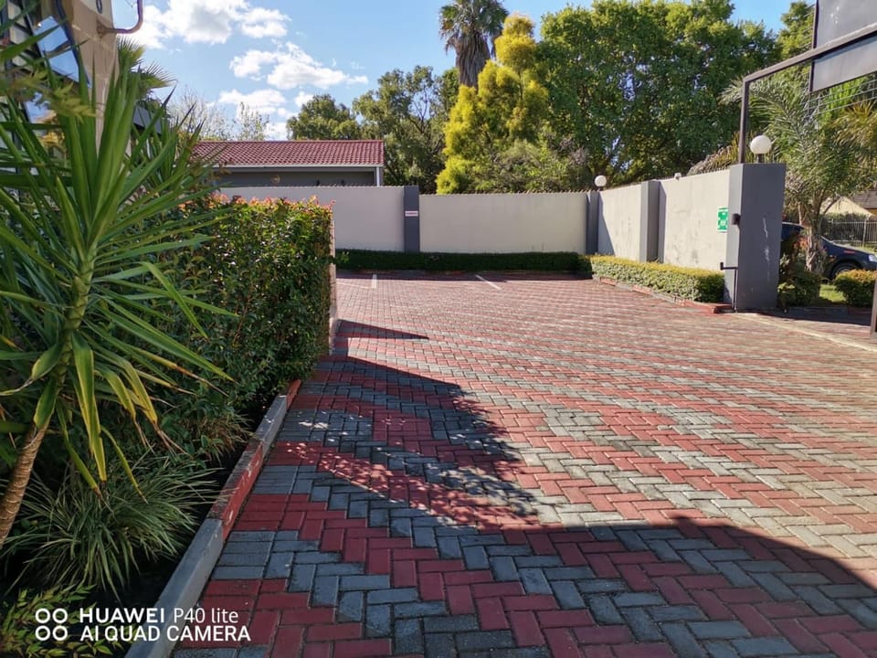 The OutLook Guest House Bed and Breakfast in KwaZulu-Natal