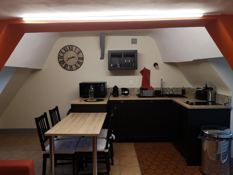 Le Perchoir (Hotel de ville / 40m22 / 1ch / 2-4pers ) Apartment in Rouen