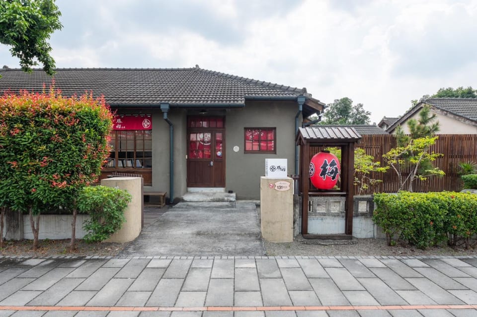 Property building, Day