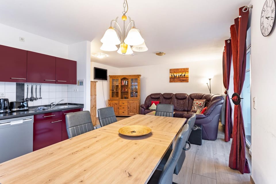 Property building, Kitchen or kitchenette, Living room