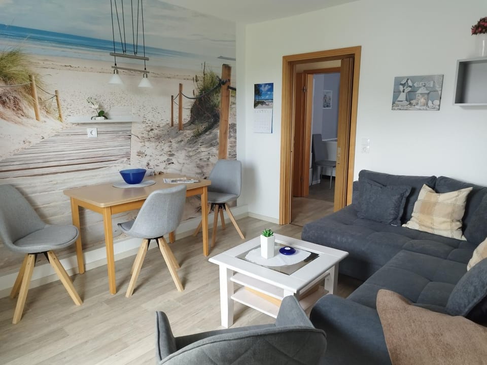 Haus Sandra Fewo 1 mit Box -Bett, Süd-Balkon Apartment in Dahme