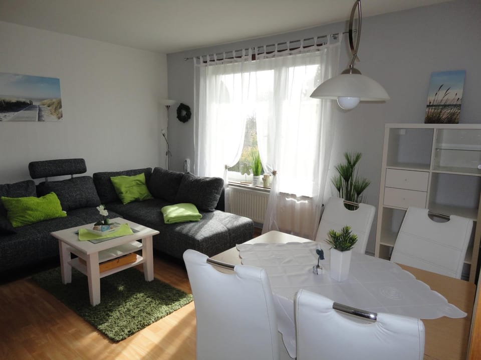 Haus Sandra Fewo 2, Doppelbett, Schlafcouch, Safe Apartment in Dahme