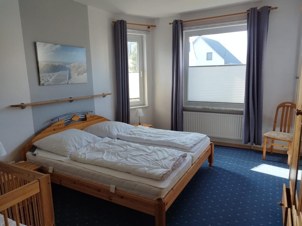 Haus Sandra Fewo 7 mit Süd - Terrasse, Garten, Tischtennis Apartment in Dahme