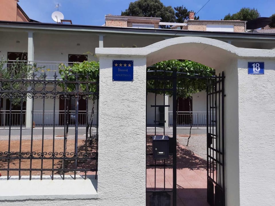 Property logo or sign