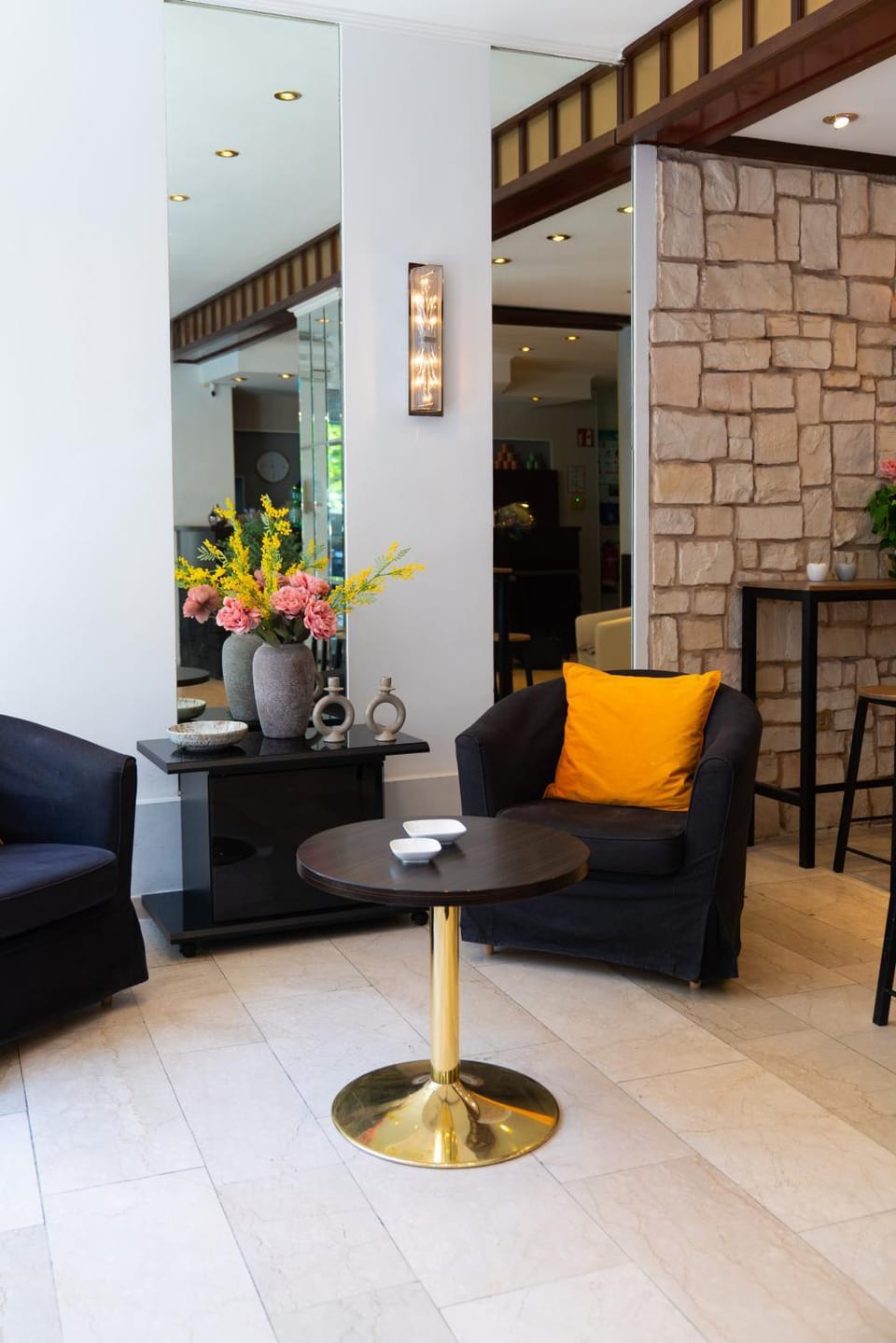 Lobby or reception, Seating area