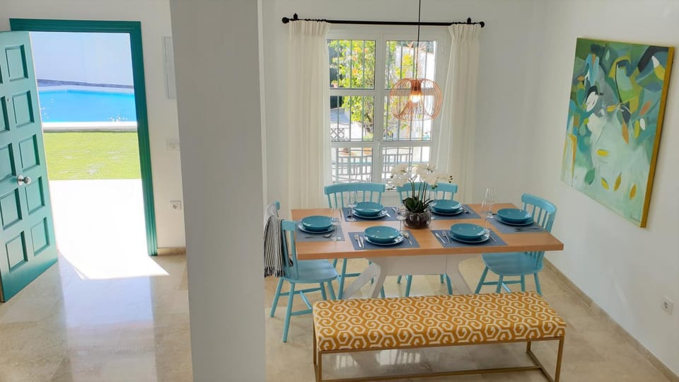 Dining area, On site