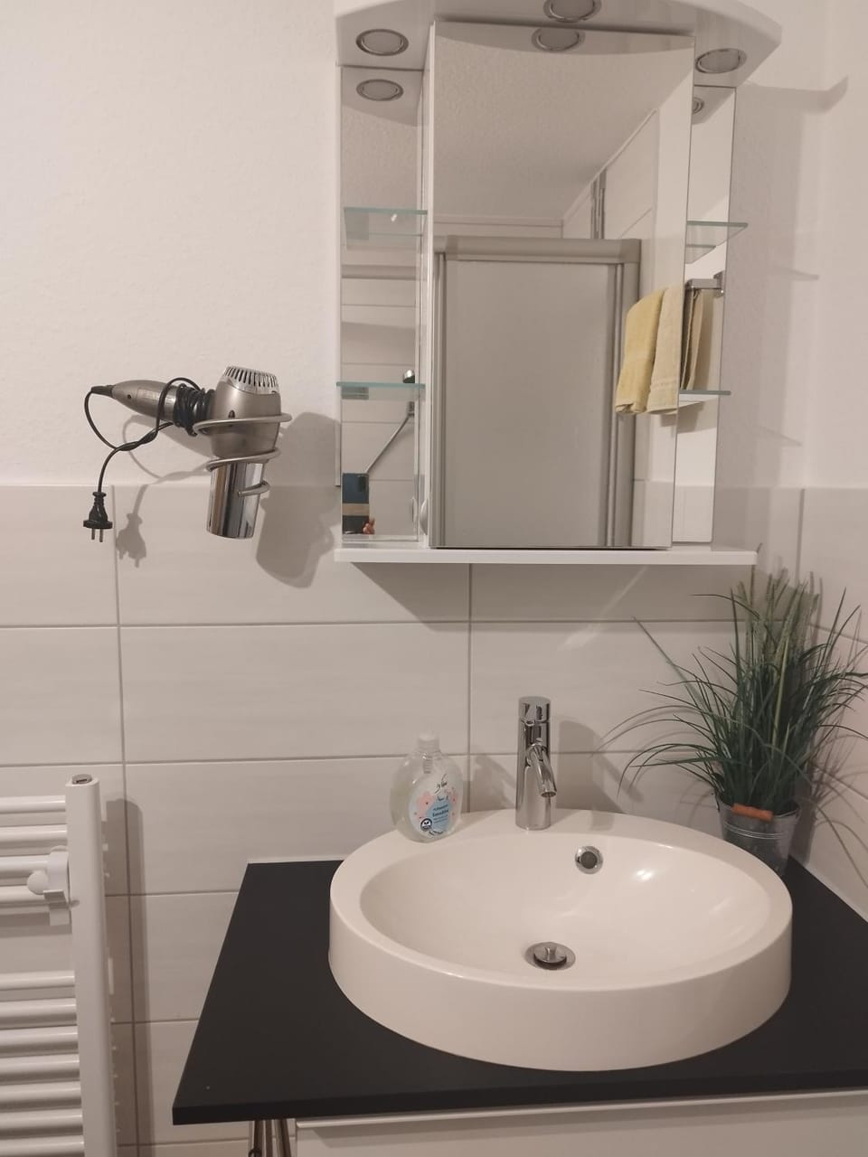 Fewo 3 m Terrasse, Box-Bett, kl extra Zi m Einzelbett, Safe Apartment in Dahme
