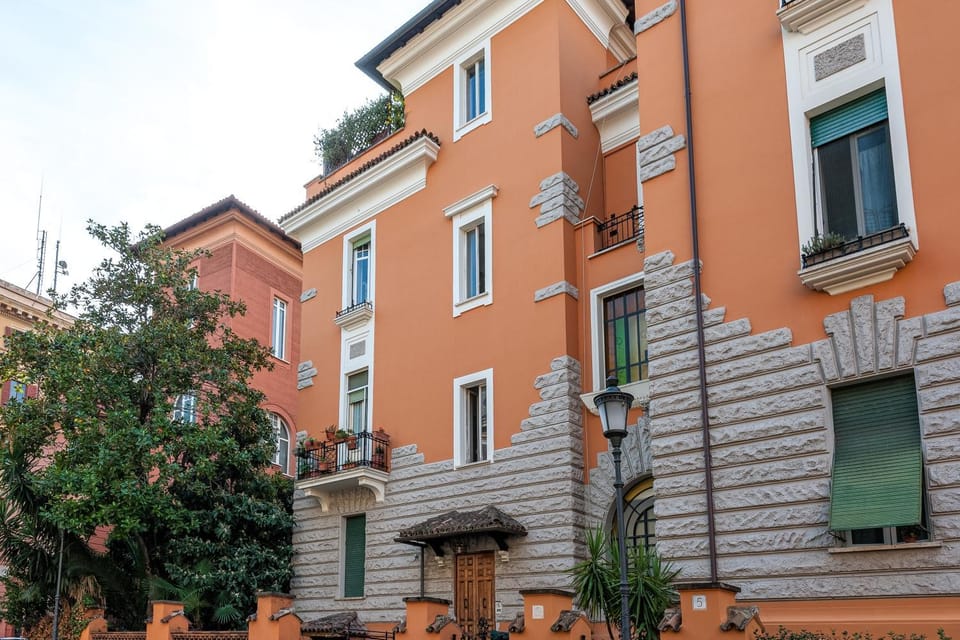 Property building, Facade/entrance