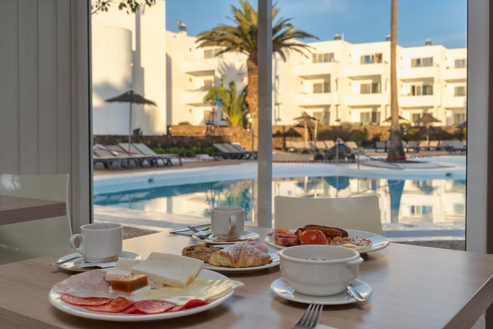 Buffet breakfast