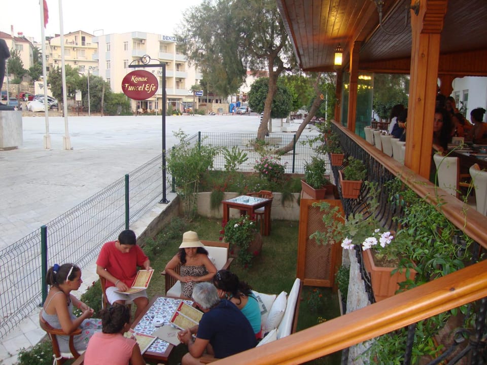 Restaurant/places to eat