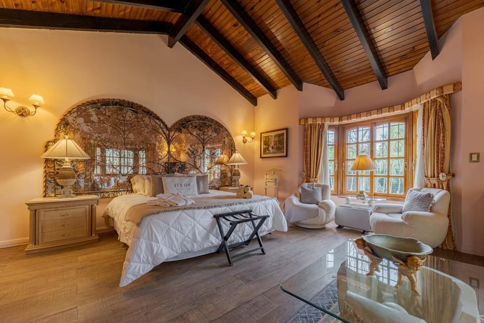 Bed, Photo of the whole room