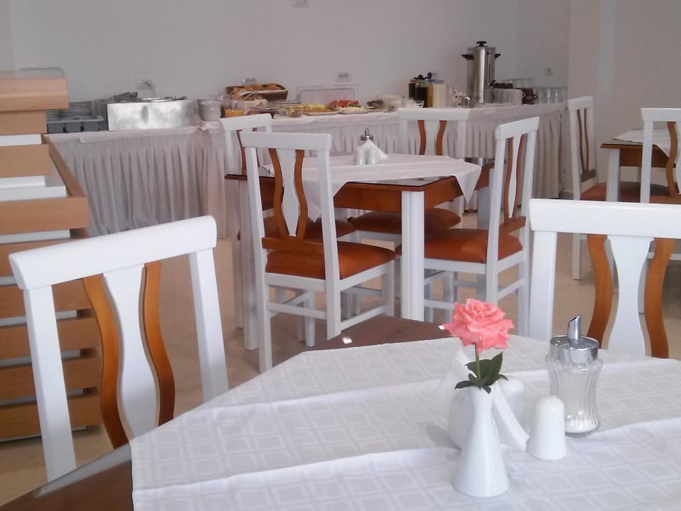 Restaurant/places to eat, Breakfast