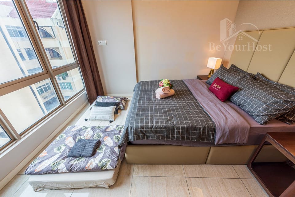 Bed, View (from property/room), Photo of the whole room, Bedroom, Mountain view