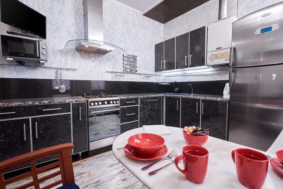 Coffee/tea facilities, Kitchen or kitchenette, Dining area