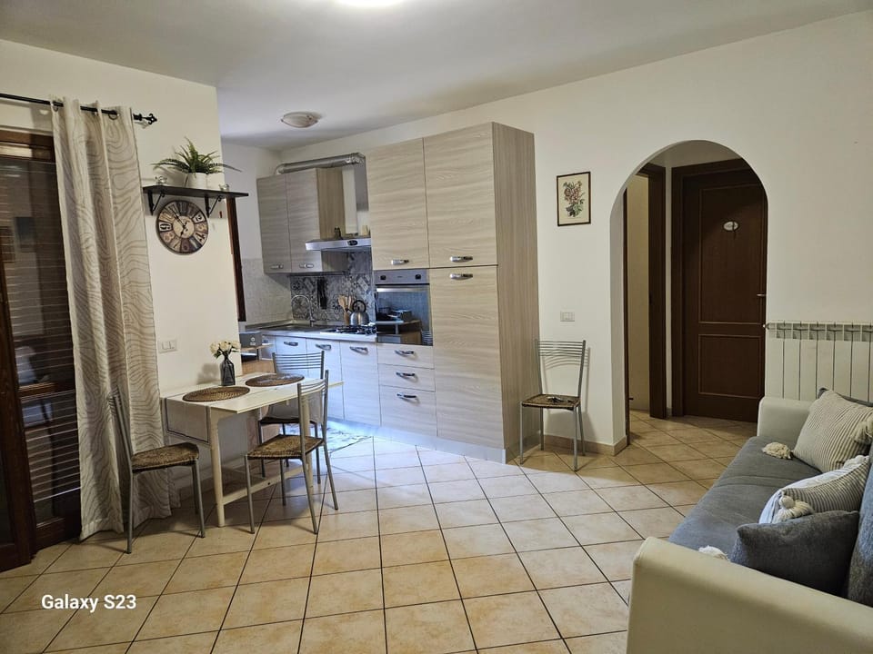 Mary House Apartment in Ladispoli