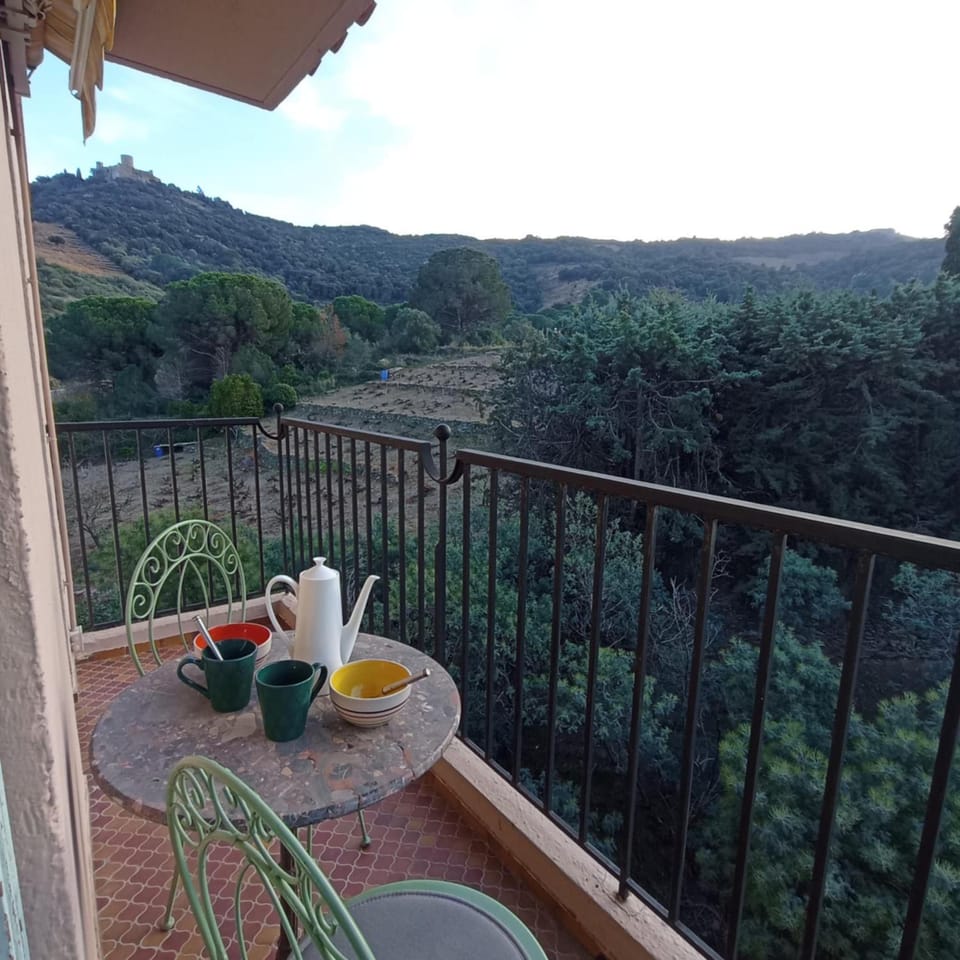 View (from property/room), Balcony/Terrace, Mountain view