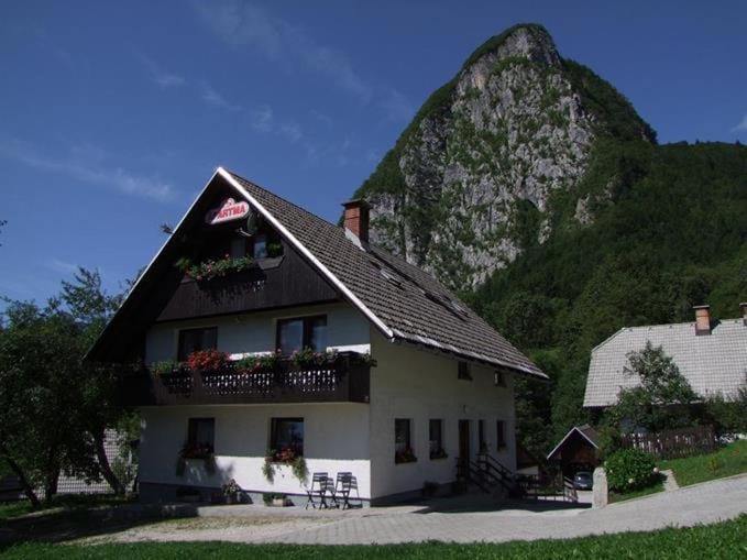 Property building, Day, Mountain view