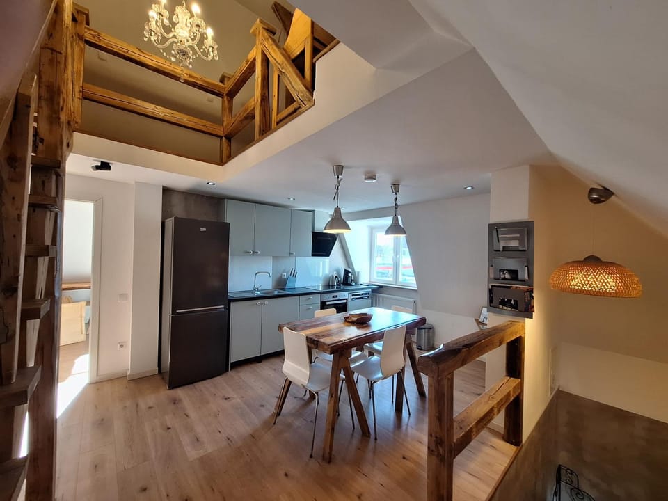 Bielefeld Zentral Komplette FeWo, 4 Schlafbereiche bis zu 8 Personen Apartment in Bielefeld