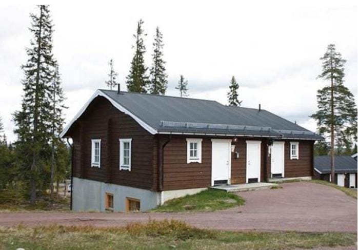 Gula Byn 411A Nature lodge in Sweden