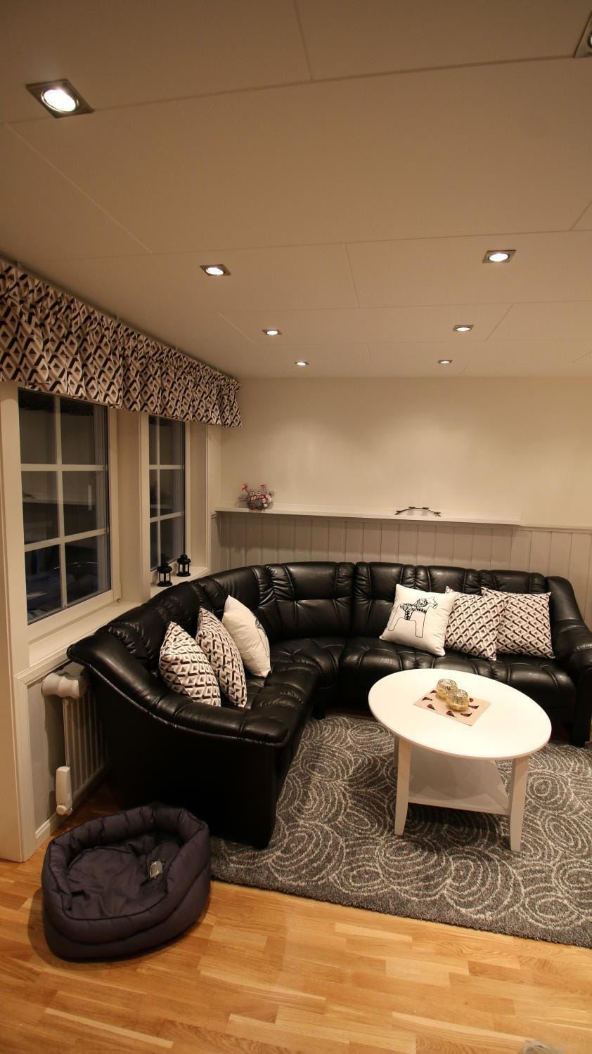 Gula Byn 411A Nature lodge in Sweden