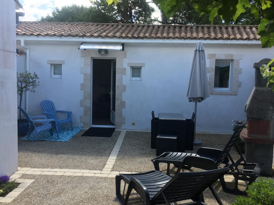 Inner courtyard view