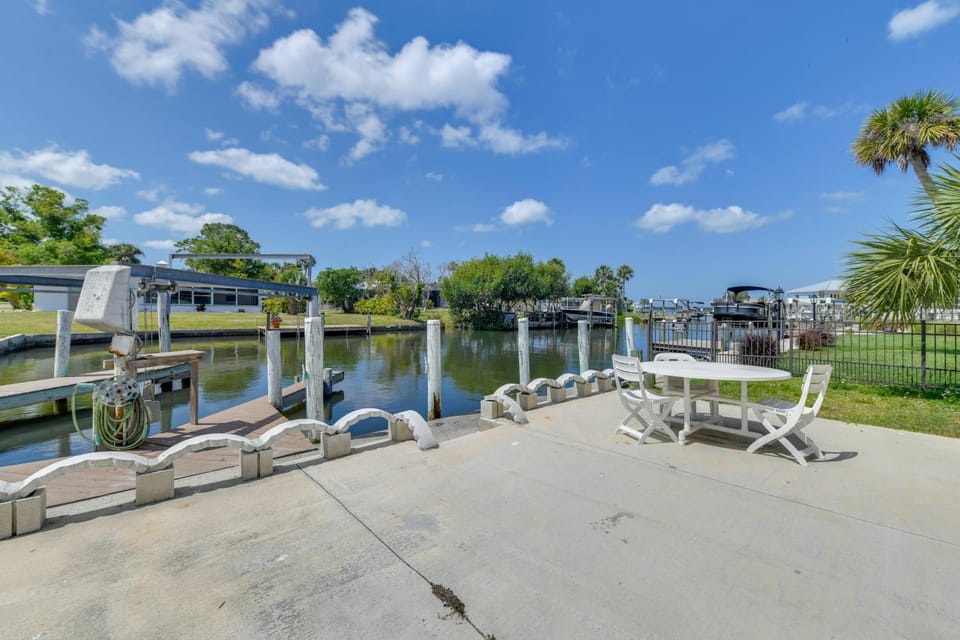 Canalfront Home w/ Private Dock - 5 Mi to Beaches! House in Englewood
