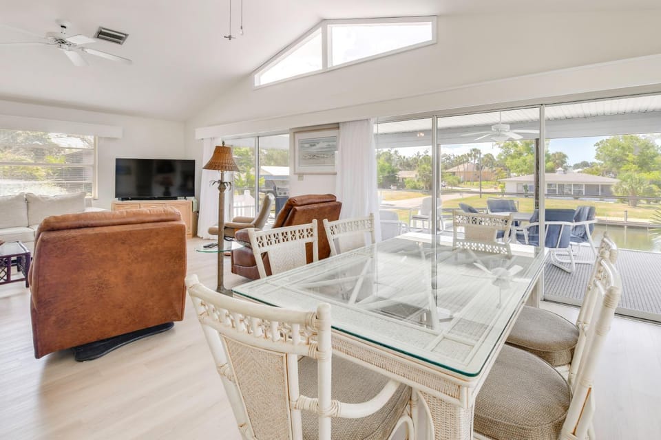 Canalfront Home w/ Private Dock - 5 Mi to Beaches! House in Englewood