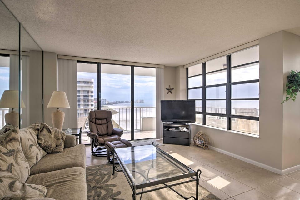 Beachfront Marco Island Resort Condo w/ Pool! House in Marco Island