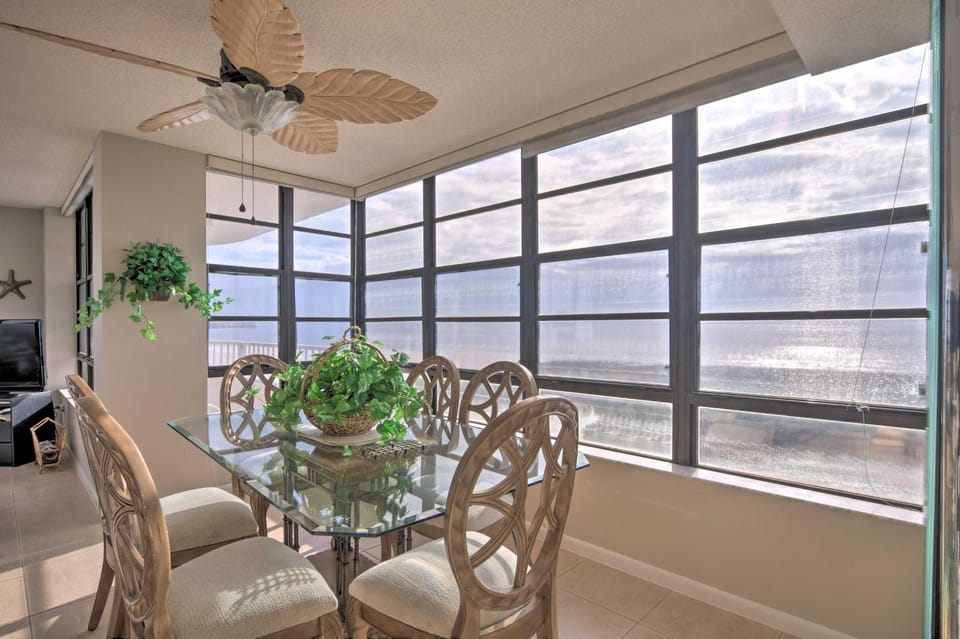 Beachfront Marco Island Resort Condo w/ Pool! House in Marco Island
