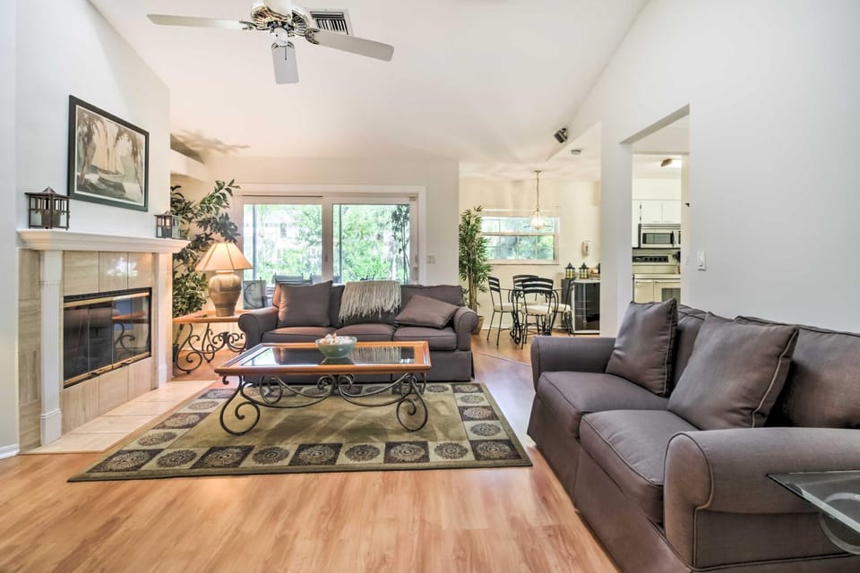 Pet-Friendly Home in Vero Beach, 1 Mi to Beach! House in Indian River