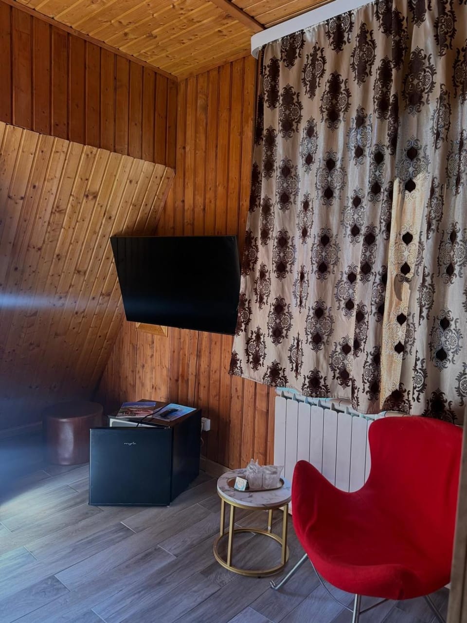 Pensiunea El Plazza Bed and Breakfast in Serbia