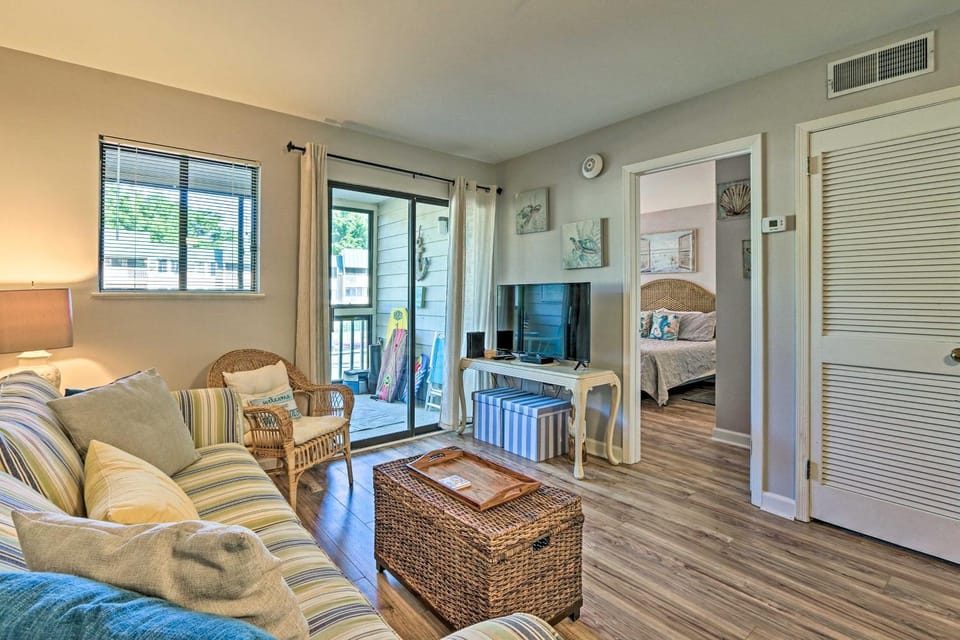 Family-Friendly Condo w/ Pools + Tennis Courts! House in Hilton Head Island
