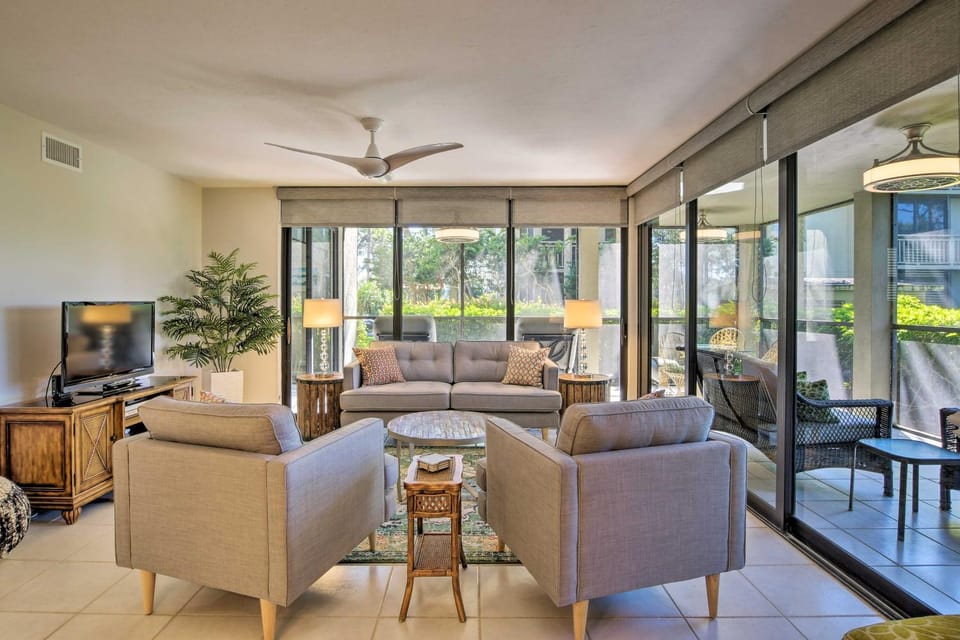 Bonita Springs Condo 4 Mi to Beach: Private Patio! House in Bonita Springs