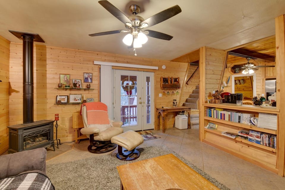 Near Hiking & Golfing: Munds Park Cabin w/ Deck! Cabin in Munds Park