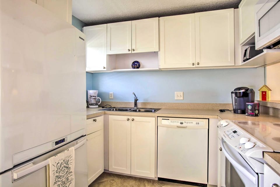Bright Fernandina Beach Townhome: Walk to Ocean! House in Fernandina Beach