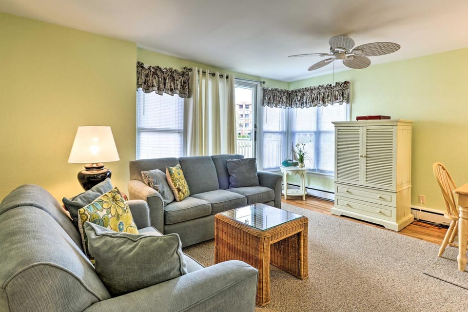 Wildwood Crest Condo: 2 Blocks to Beach! House in Wildwood