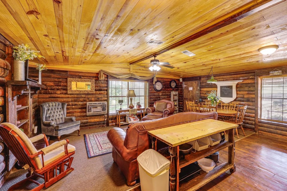 Arkansas Log Cabin Rental Near Lake Greeson! Cabin in Pike County