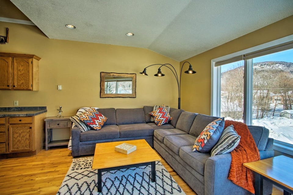 Lincoln Family Condo: 2 Mi to Loon Mountain Resort House in Woodstock