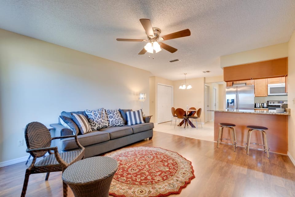 Day Trip to Disney: Deltona Escape w/ Patio House in Deltona
