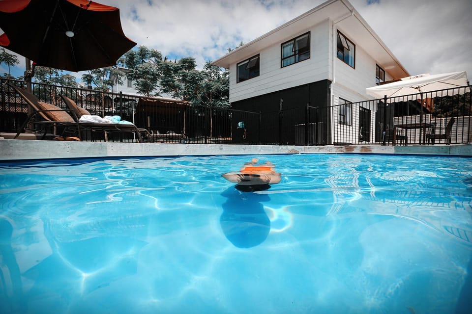 Swimming pool, Swimming pool