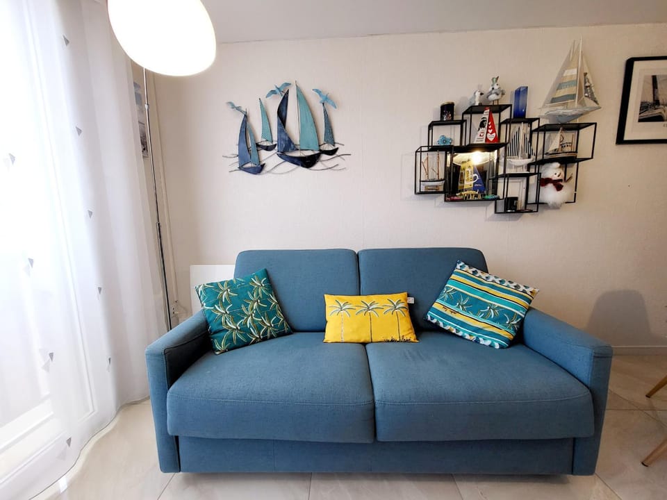Appartement Moderne au Centre-Ville, 150m Plage, WiFi, Confort Idéal pour Familles - FR-1-92-876 Apartment in Les Sables-d'Olonne