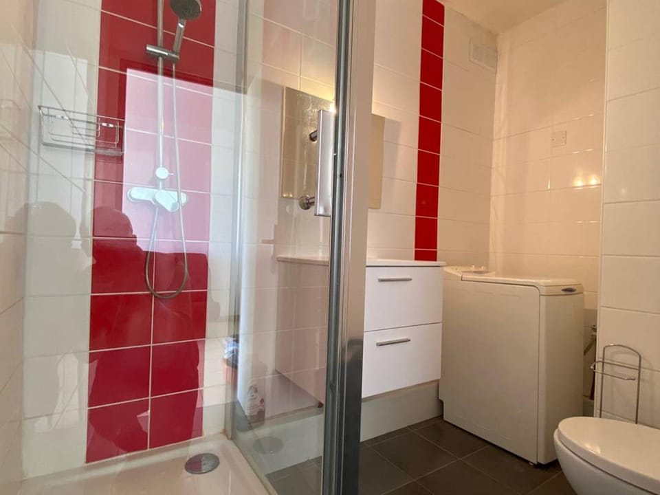 Studio lumineux 4 personnes avec vue mer, parking privé - FR-1-81-485 Apartment in Le Barcarès