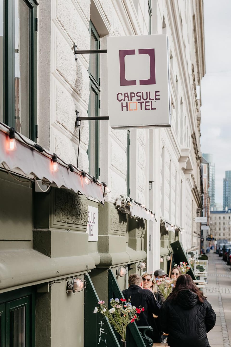 Restaurant/places to eat, Street view