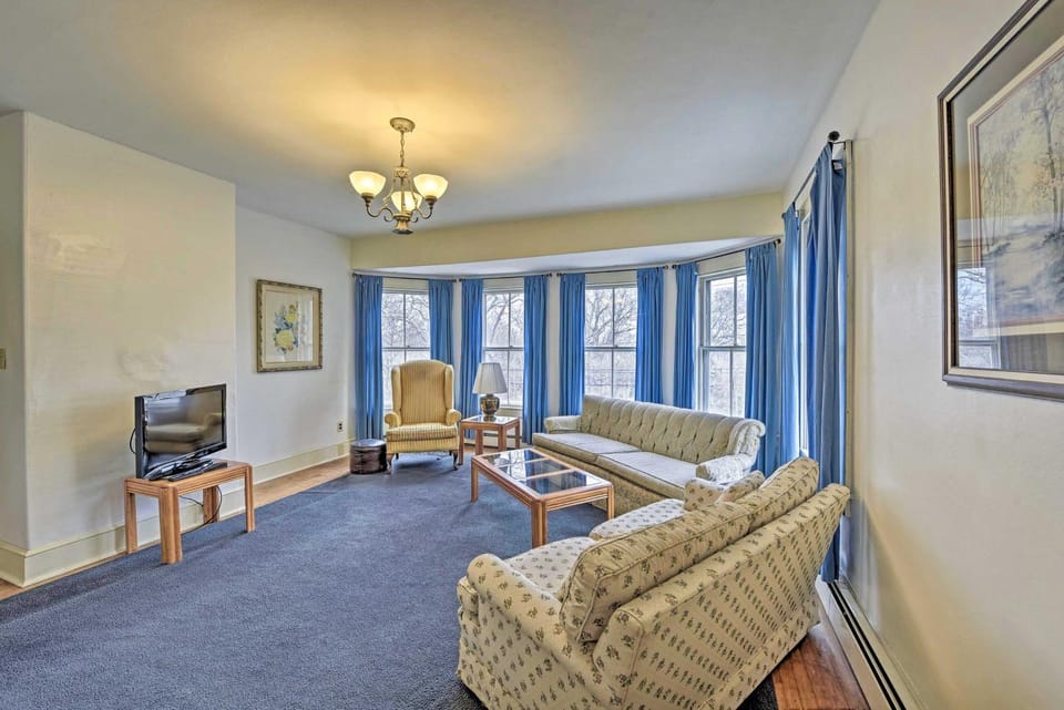Apt on Vineyard Haven Near Nantucket Sound! Apartment in Vineyard Haven