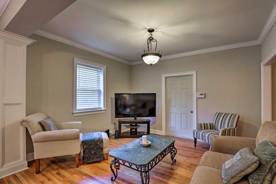 Spacious Mount Pleasant Home: 5 Mi to Beach House in Mount Pleasant