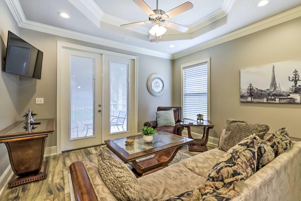 Diamondhead Condo - Marina, Pool Access & Golfing! House in Diamondhead