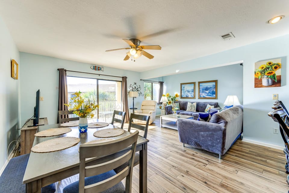Beachside St Augustine Resort Condo, 6 Mi to Dtwn! House in Saint Augustine Beach