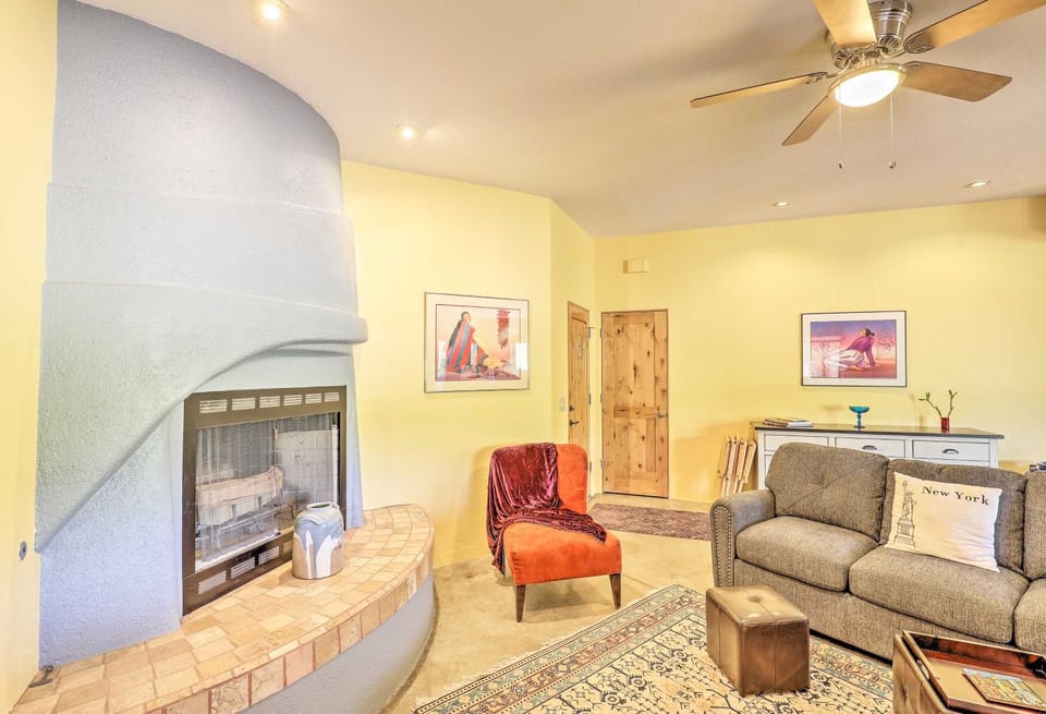 Tucson Home w/ Patio - Near Outdoor Adventure House in Tanque Verde