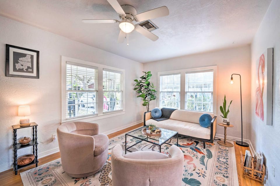 ~ 12 Mi to Disney: Downtown Winter Garden Cottage! House in Winter Garden